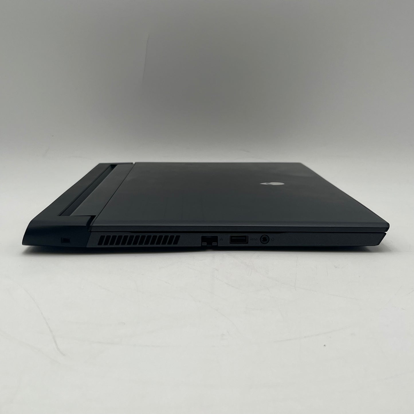 Alienware M15 R3 P87F002 15" i7-10750H 2.6GHz 16GB RAM 1TB SSD Geforce RTX 2070