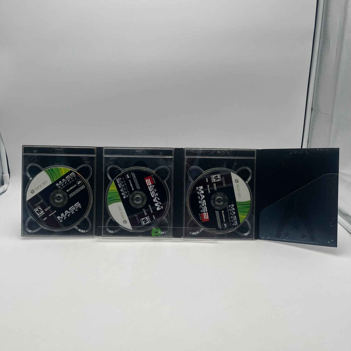 Mass Effect Trilogy (Microsoft Xbox 360, 2012)