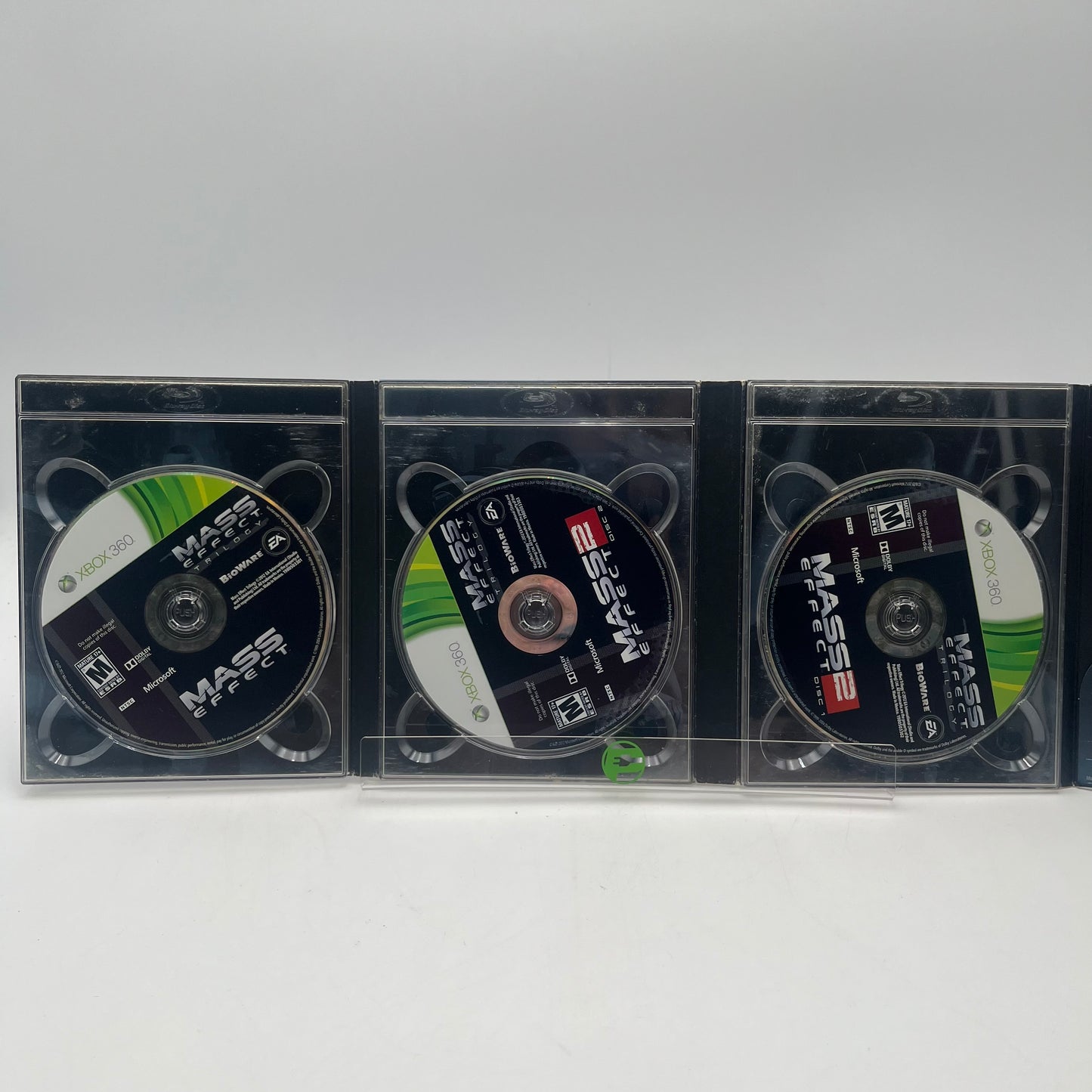 Mass Effect Trilogy (Microsoft Xbox 360, 2012)