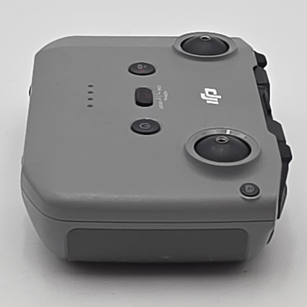 DJI Air 2S Camera Drone DA2SUE1 Bundle with Controller