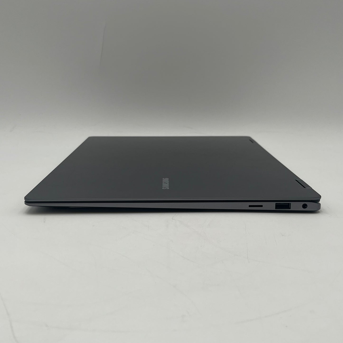 Samsung Galaxy Book5 Pro 360 NP960QHA 16" Core Ultra 7 2.2GHz 16GB RAM 1TB SSD