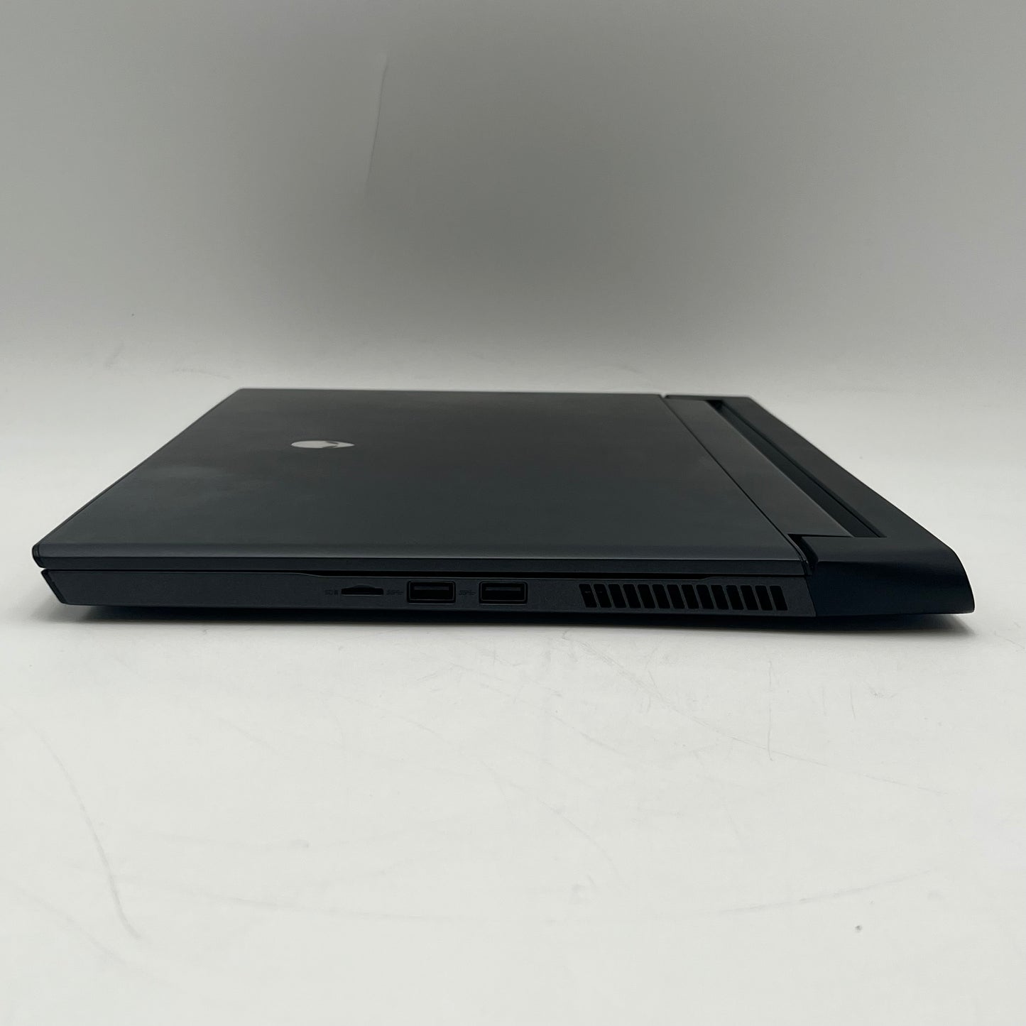 Alienware M15 R3 P87F002 15" i7-10750H 2.6GHz 16GB RAM 1TB SSD Geforce RTX 2070