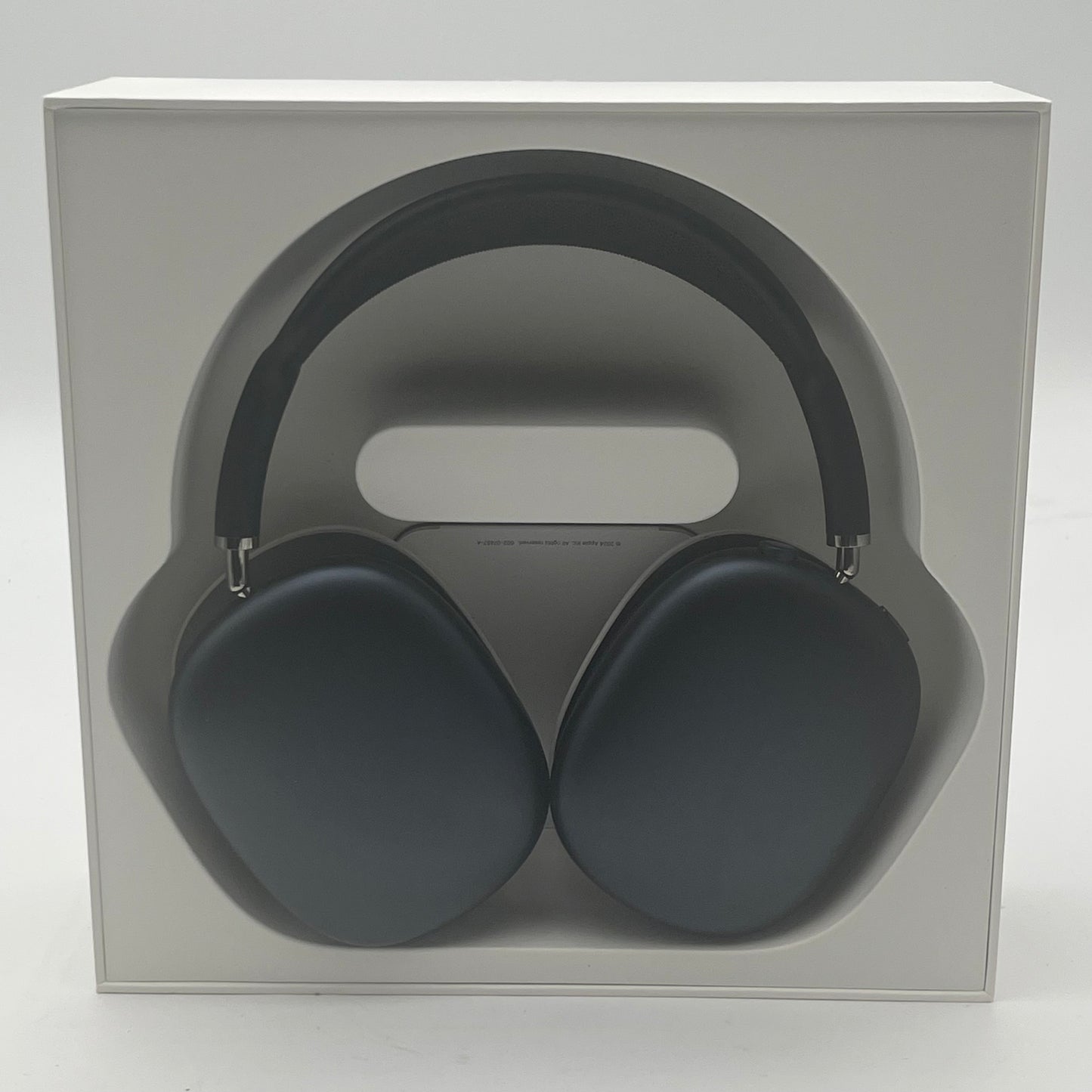 Apple AirPods Max USB-C Wireless Over-Ear Headphones Midnight MWW43AM/A