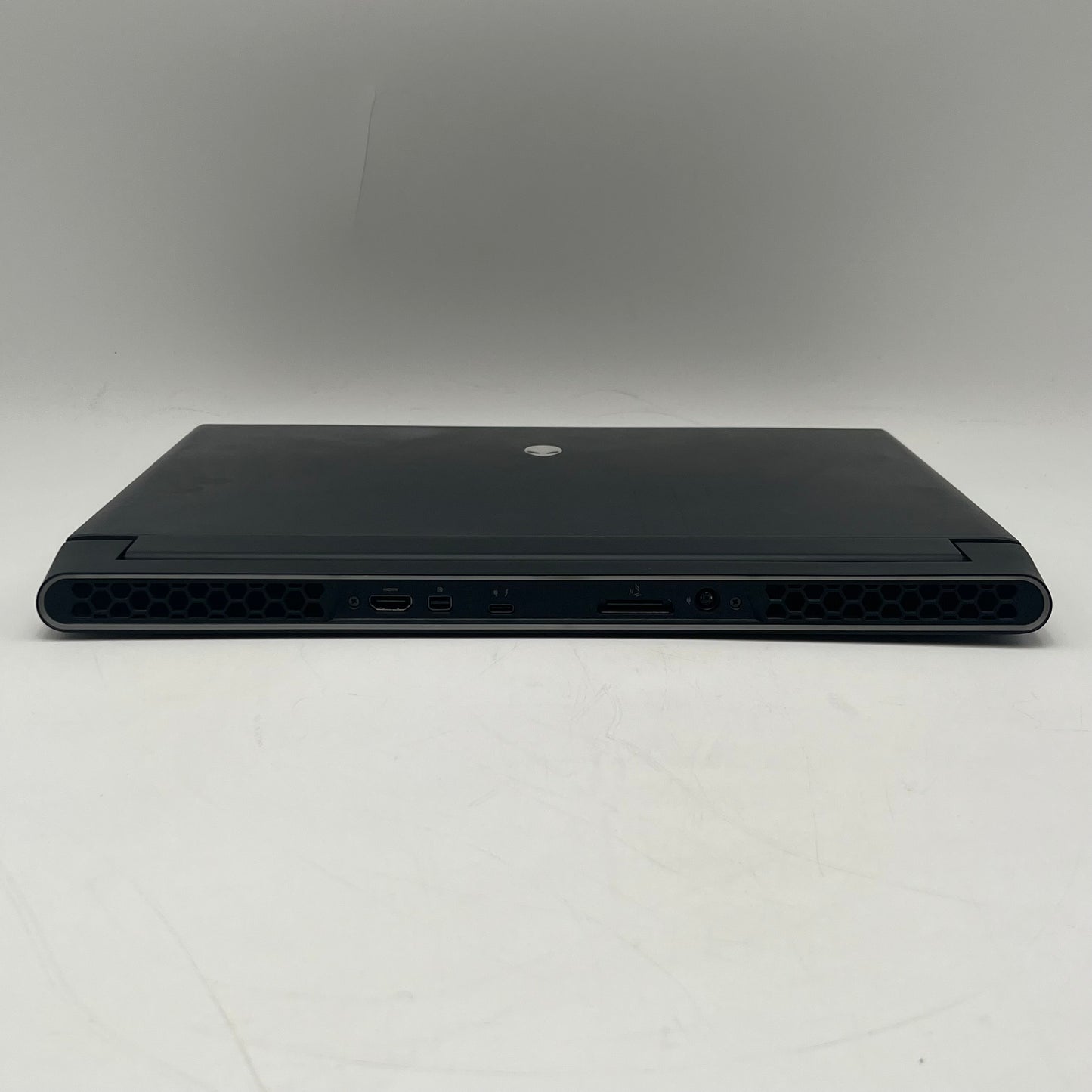 Alienware M15 R3 P87F002 15" i7-10750H 2.6GHz 16GB RAM 1TB SSD Geforce RTX 2070