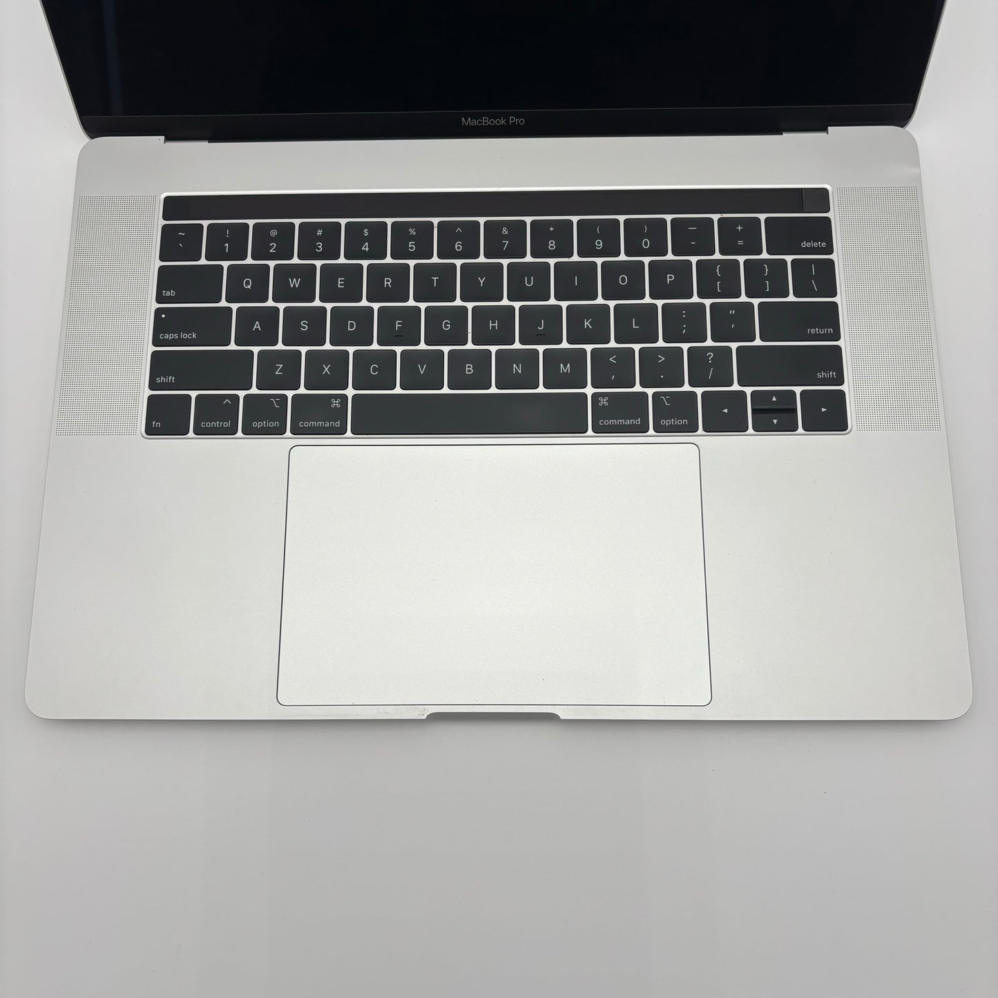 2019 Apple MacBook Pro 15" i7 2.6GHz 16GB RAM 512GB SSD Space Gray A1990